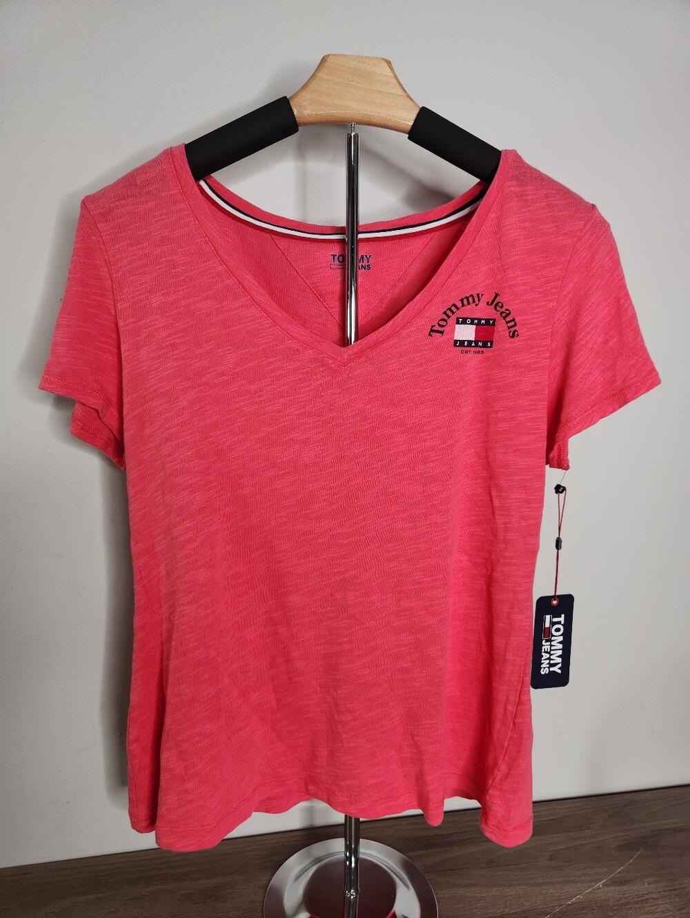 Tommy Hilfiger Short Sleeve V-Neck Pullover T-Shirt